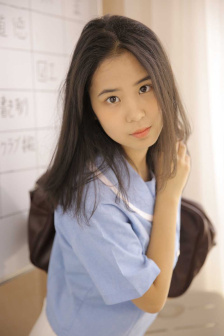 好看的冰丝美女图片
